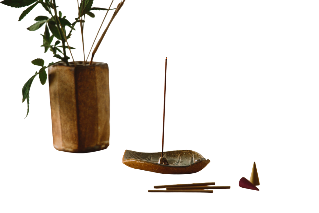 Wierookhouder Konoha Leaf met wierookstokje en accessoires, vrijstaand